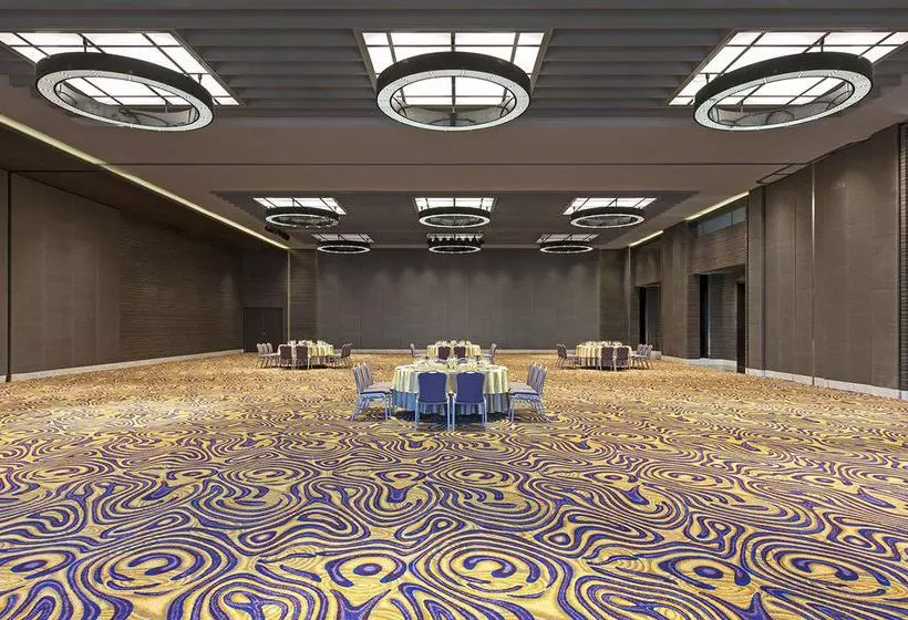 호텔 Four Points By Sheraton Sandakan