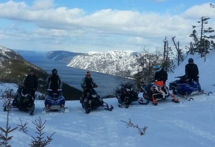 בית מלון כפרי Holiday Inn Express Deer Lake, An Ihg