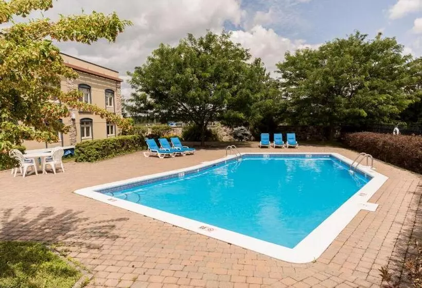 Hotelli Hôtel St Bernard