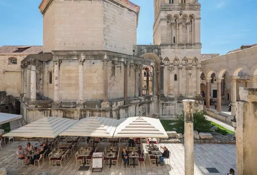 Hotel Plr Accommodation