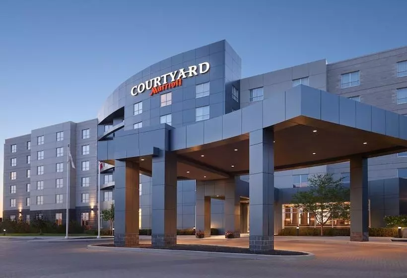 호텔 Courtyard By Marriott Calgary Airport