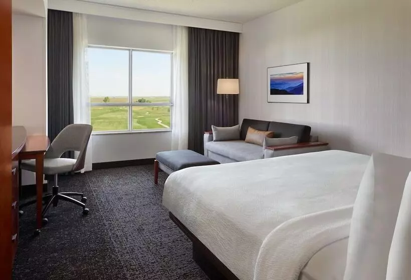 호텔 Courtyard By Marriott Calgary Airport