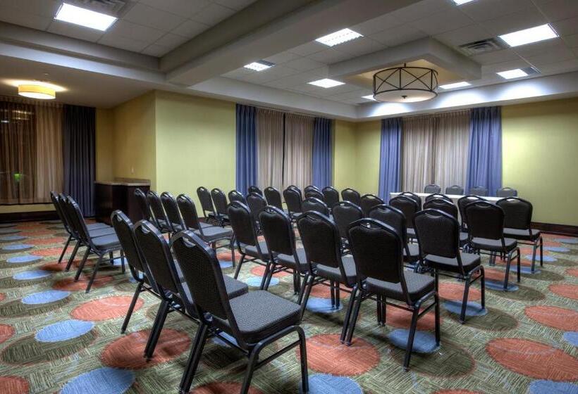 Hotel Staybridge Suites Hamilton   Downtown, An Ihg