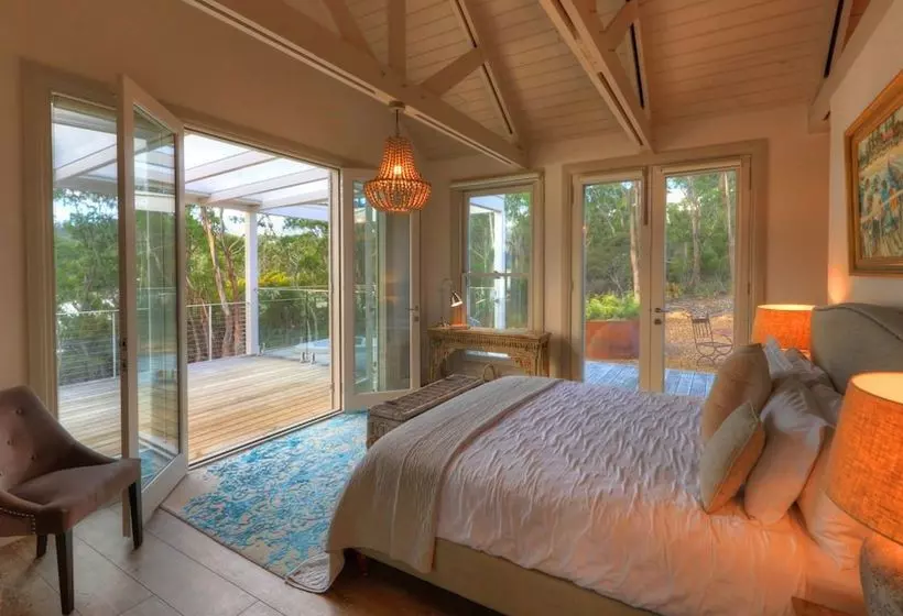 Отель The Peninsula Experience