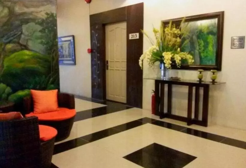 Отель Urban Manor