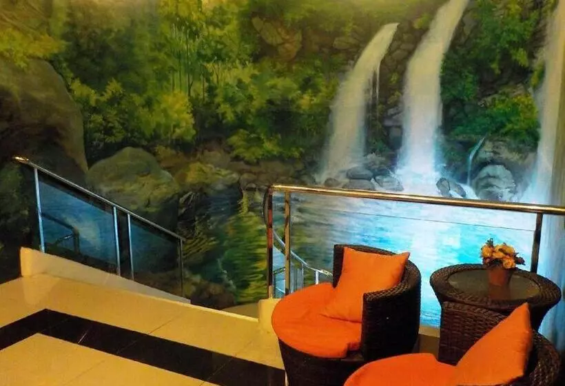 Отель Urban Manor