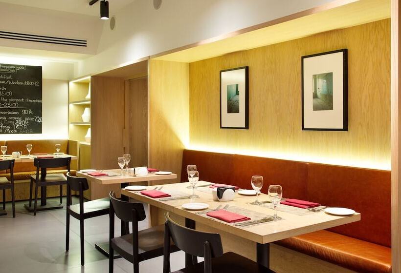 Azimut Hotel Tulskaya Moscow