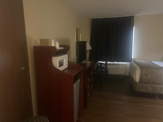 Otel Baymont By Wyndham Battle Creek/i94