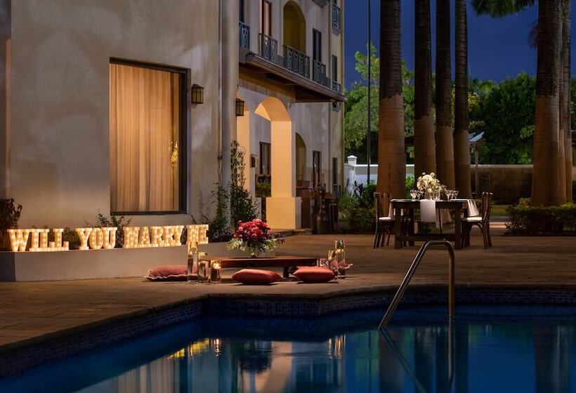 هتل Courtyard By Marriott Port Of Spain