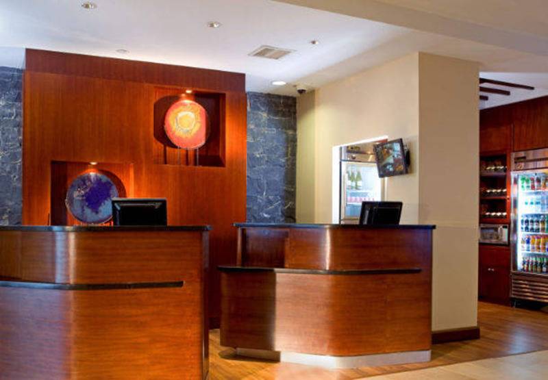 هتل Courtyard By Marriott Port Of Spain