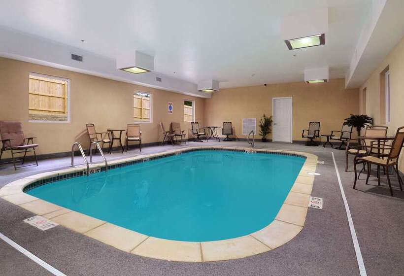 בית מלון כפרי Days Inn & Suites By Wyndham Cabot