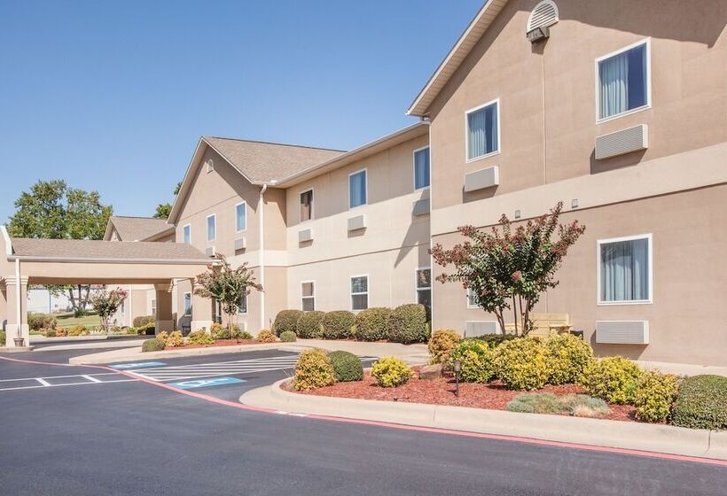 בית מלון כפרי Days Inn & Suites By Wyndham Cabot