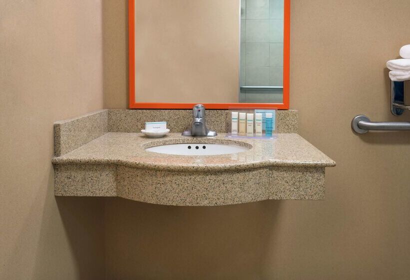 فندق Hampton Inn Springfield South Enfield