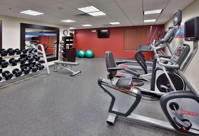 فندق Hampton Inn & Suites Aberdeen