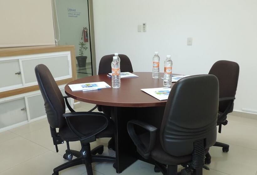 בית מלון כפרי Holiday Inn Express Paraiso Dos Bocas By Ihg