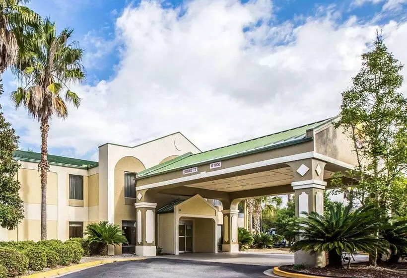 Отель Quality Inn Dariennorth Brunswick