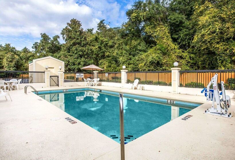 ホテル Quality Inn Dariennorth Brunswick