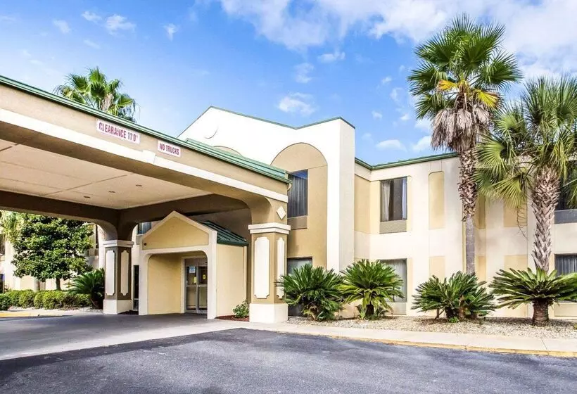 Отель Quality Inn Dariennorth Brunswick