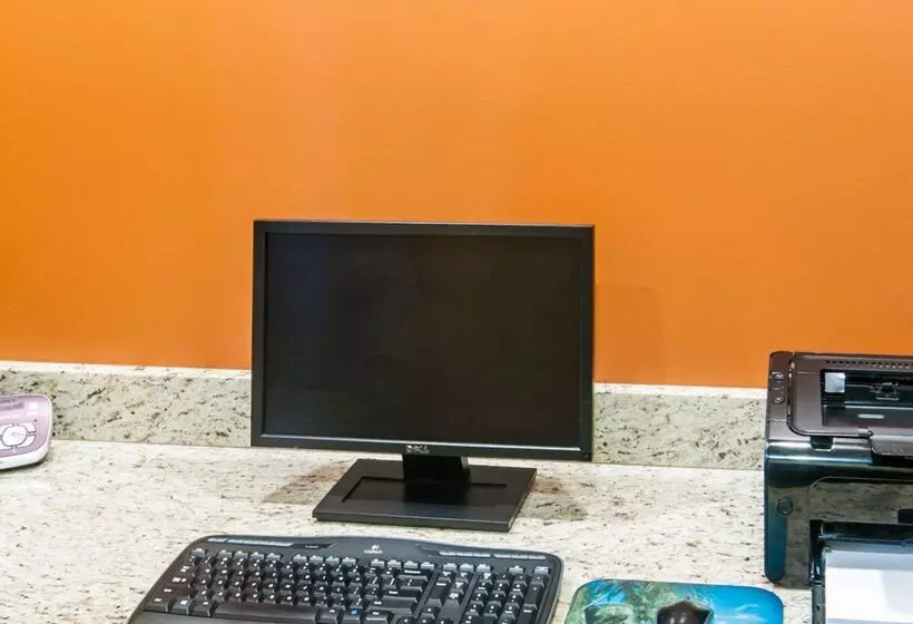 ホテル Quality Inn Near Chico State