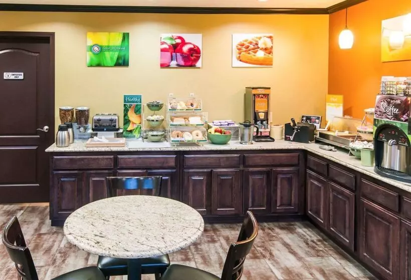 ホテル Quality Inn Near Chico State