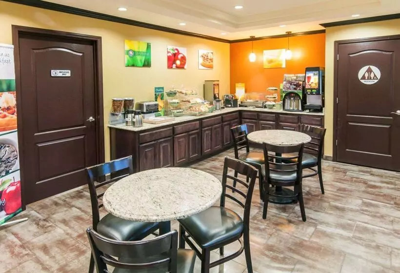 ホテル Quality Inn Near Chico State