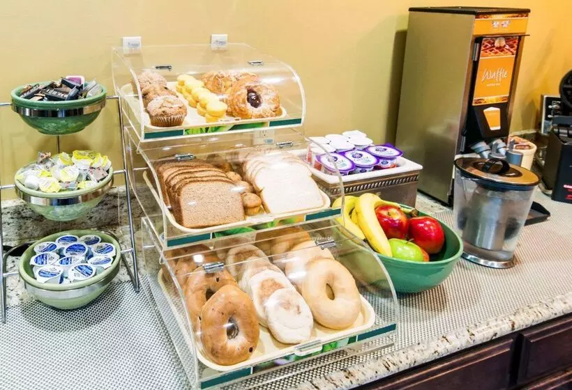 ホテル Quality Inn Near Chico State