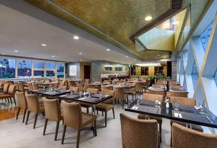 هتل Ramada Hong Kong Harbour View