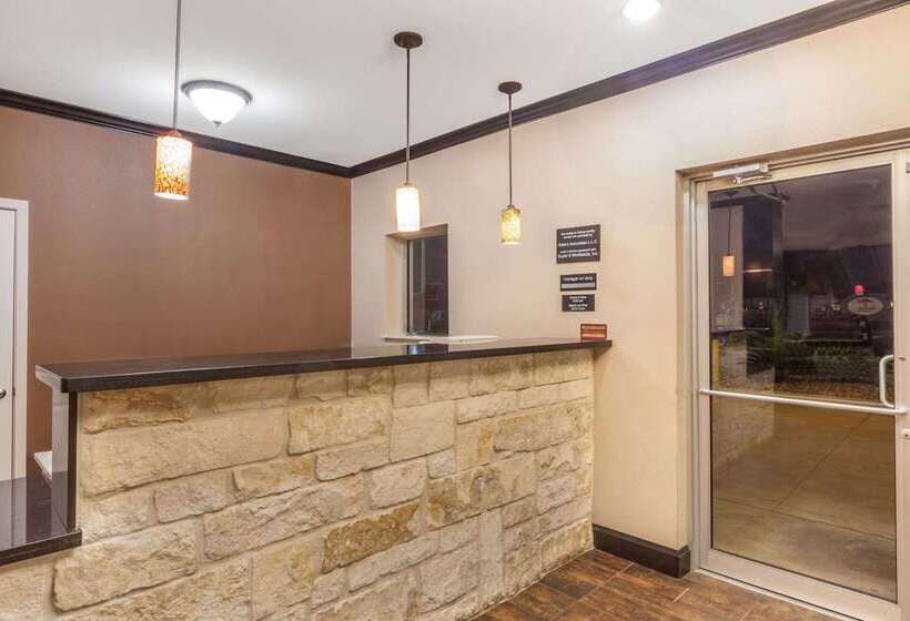 בית מלון כפרי Super 8 By Wyndham Center