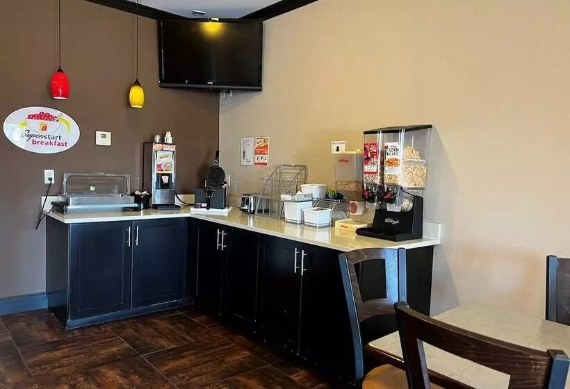 ホテル Super 8 By Wyndham Center