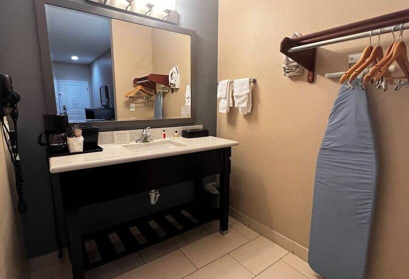 בית מלון כפרי Super 8 By Wyndham Center