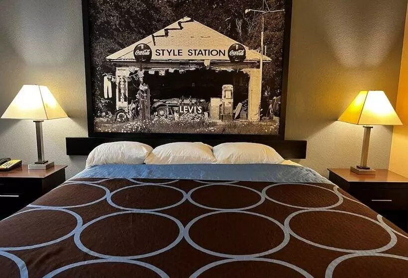 ホテル Super 8 By Wyndham Center