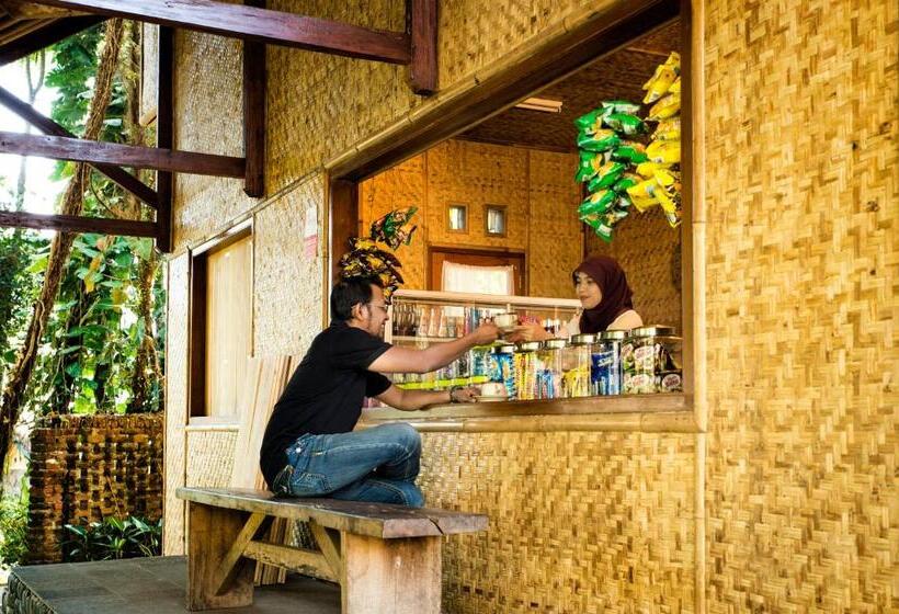 Kampung Sampireun Resort & Spa