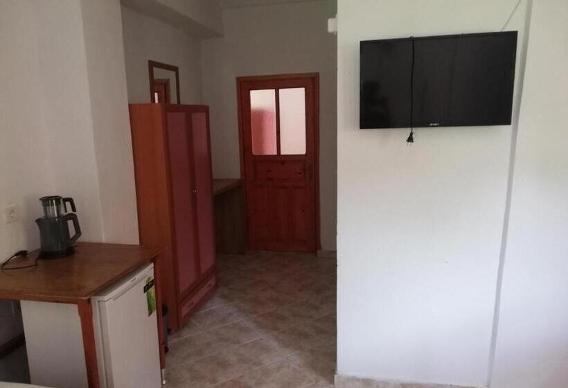 Ugur Pansiyon Bungalows