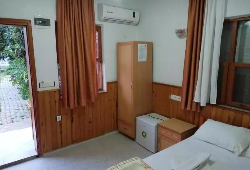 Ugur Pansiyon Bungalows