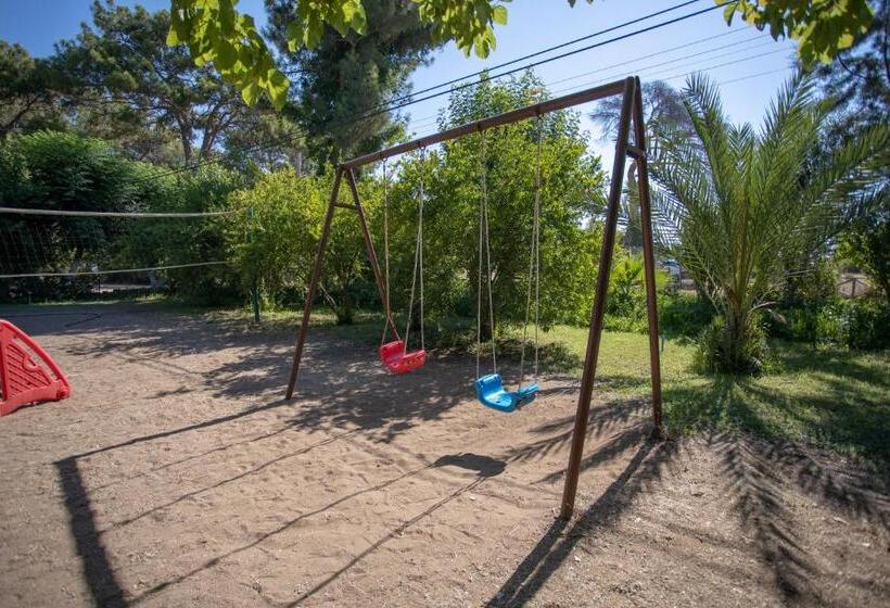 Ugur Pansiyon Bungalows