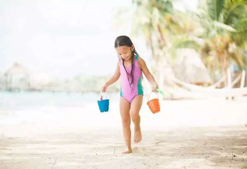 Hotel Almond Beach Resort At Jaguar Reef