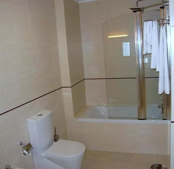 호텔 Aveiro Center