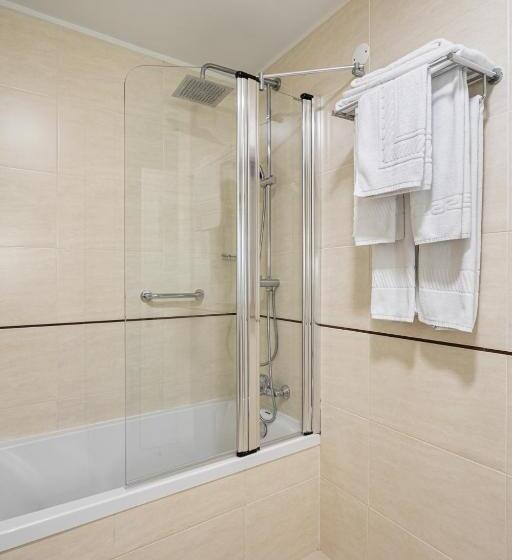 فندق Aveiro Center