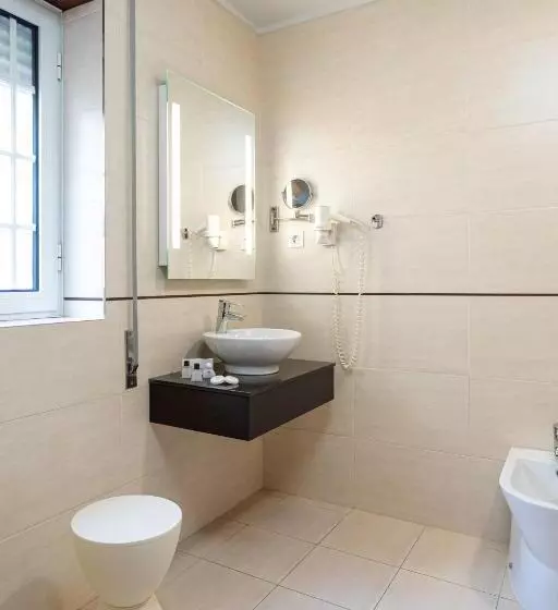 호텔 Aveiro Center