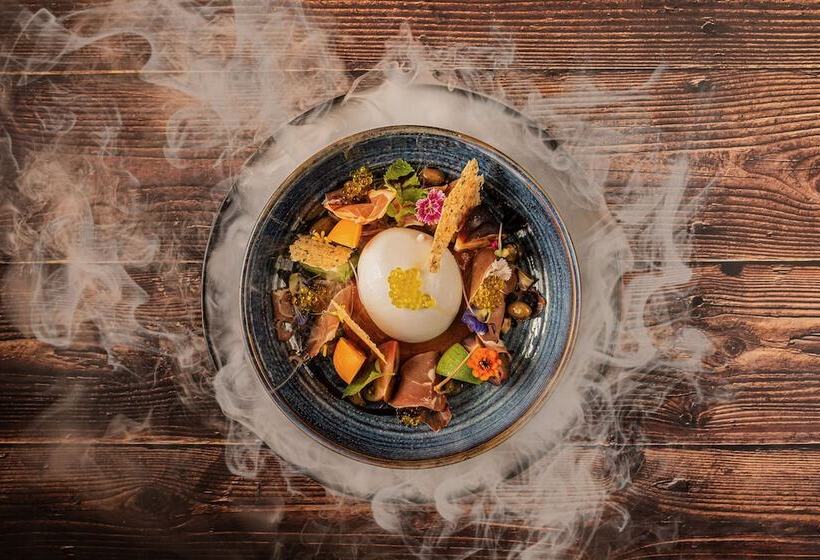 فندق Avista Hideaway Phuket Patong   Mgallery