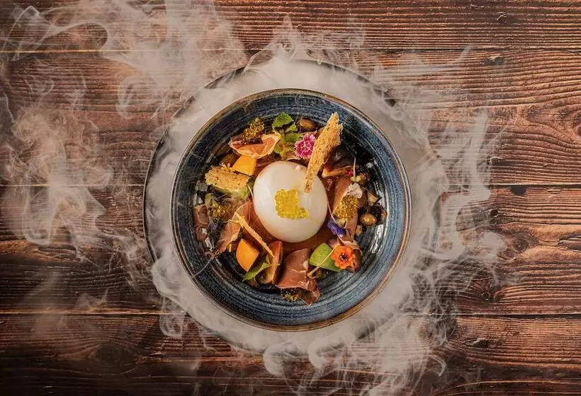 فندق Avista Hideaway Phuket Patong   Mgallery