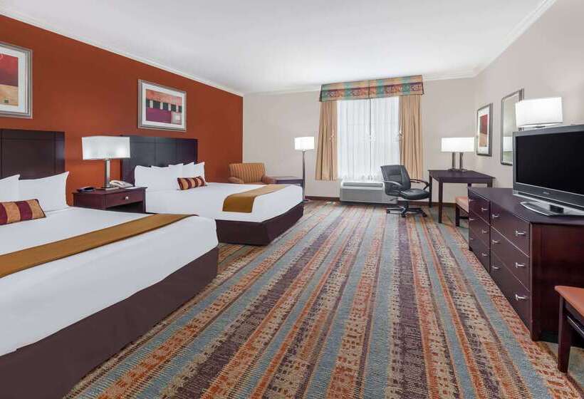 فندق Baymont By Wyndham Henderson