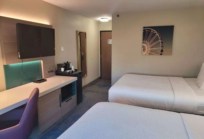 בית מלון כפרי Best Western Plus Altoona Inn