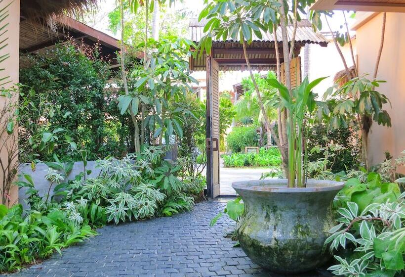 فندق Buri Rasa Village Phangan