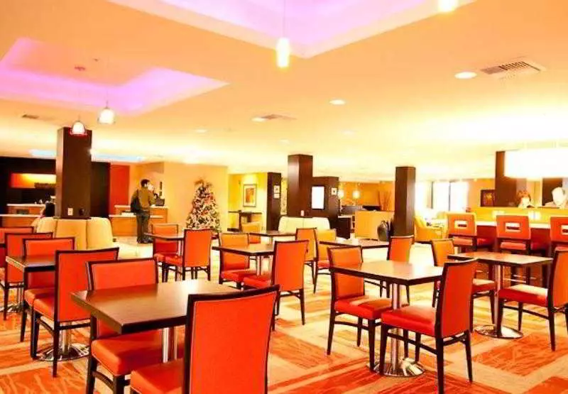 Отель Courtyard By Marriott Victorville Hesperia