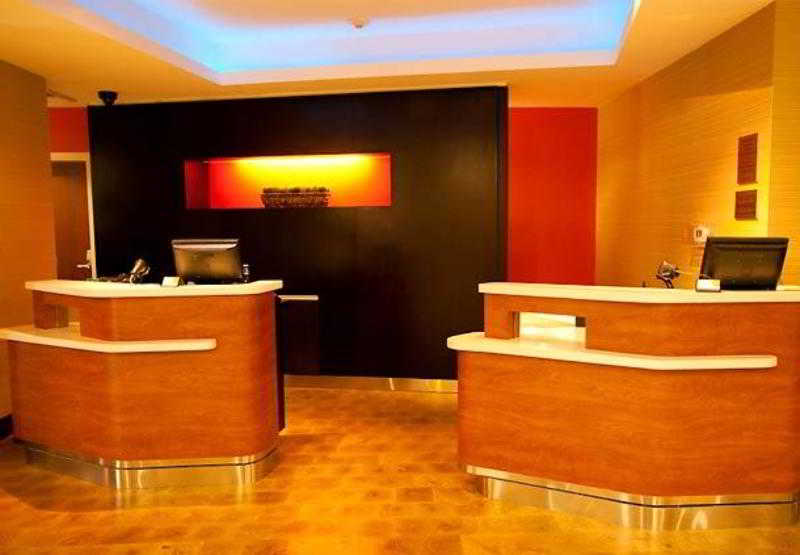 酒店 Courtyard By Marriott Victorville Hesperia