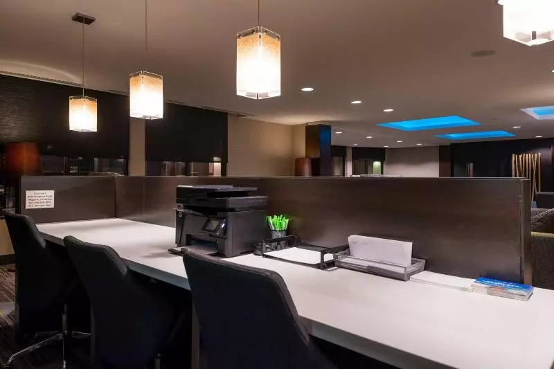 Отель Courtyard By Marriott Victorville Hesperia