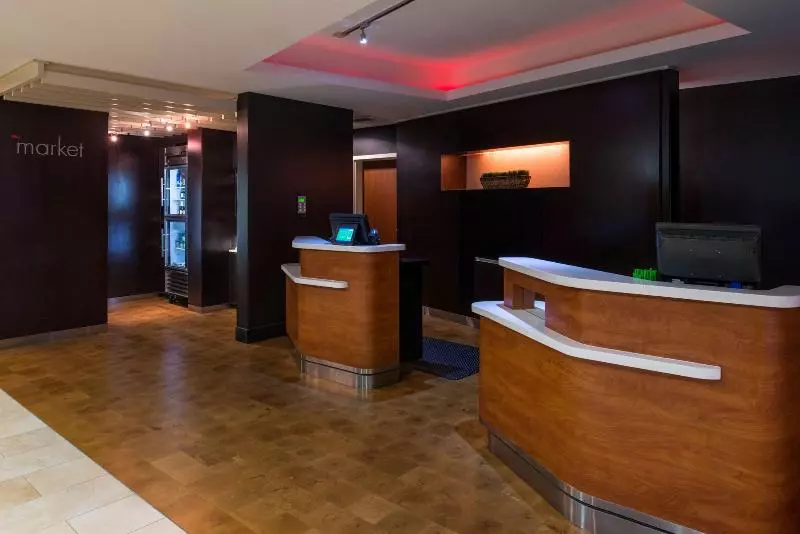 Отель Courtyard By Marriott Victorville Hesperia