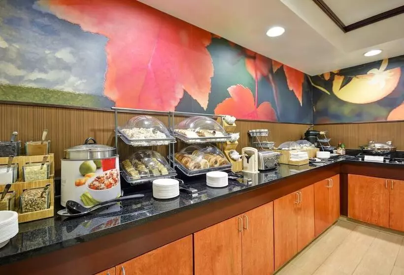 هتل Fairfield Inn And Suites By Marriott Birmingham Fultondale / I 65