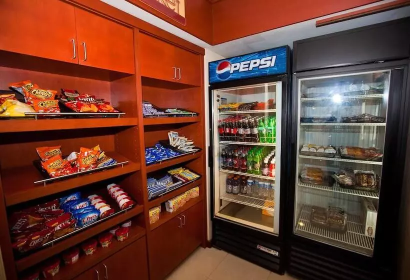 هتل Fairfield Inn And Suites By Marriott Birmingham Fultondale / I 65